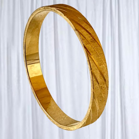 Monet Vintage Bangle Bracelet Gold Plated Metal Etched Brushed - Picture 1 of 10